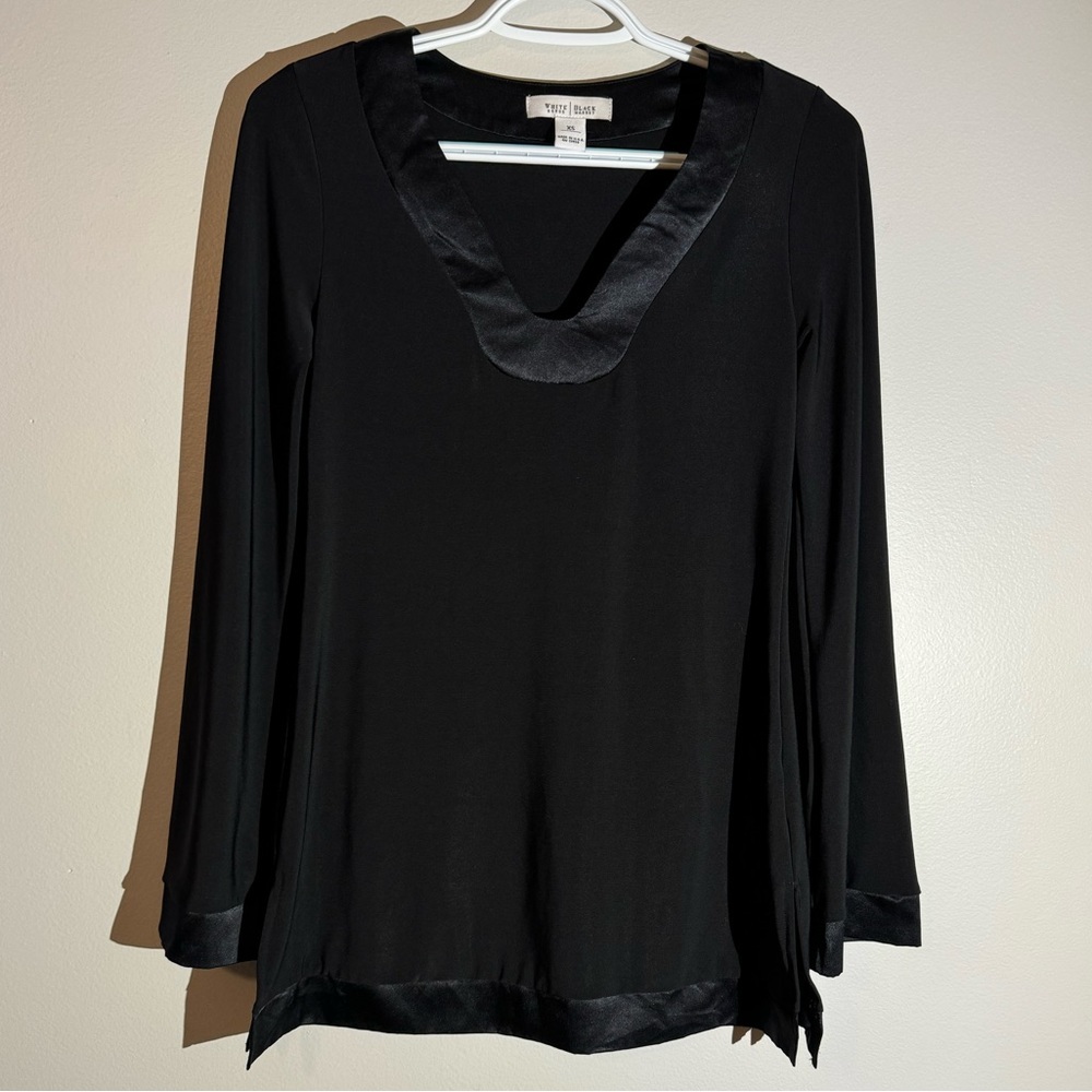 White House Black Market Black Long Sleeve Top Blouse XS Silk edges